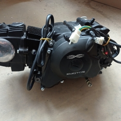 Kompletný motor pre pitbike XB-27 110cc poloautomat
