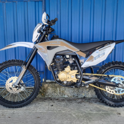 Enduro ASIX XB-83  250cc 21/18 (3 farby)